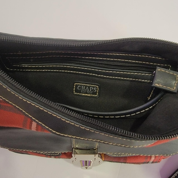 Absolutely Gorgeous Plaid Chaps Shoulder Bag! - Picture 4 of 4